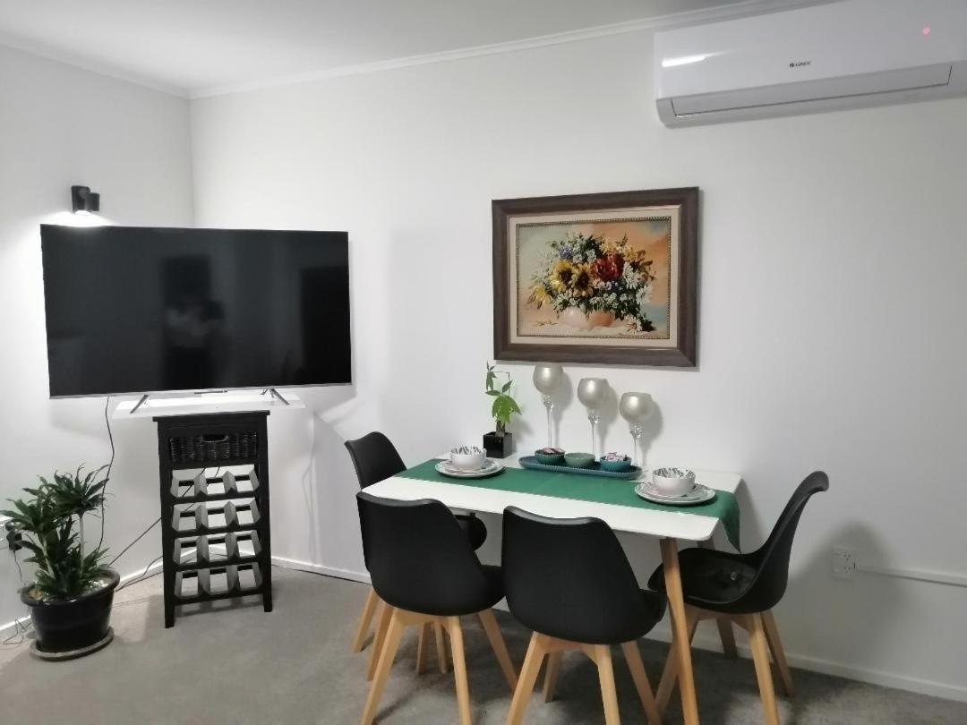 Centre Takapuna 2 Beds & Garage & Netflix Auckland Exterior photo